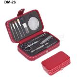 Set de manicure y maquillaje con estuche de curpiel | Articulos Promocionales